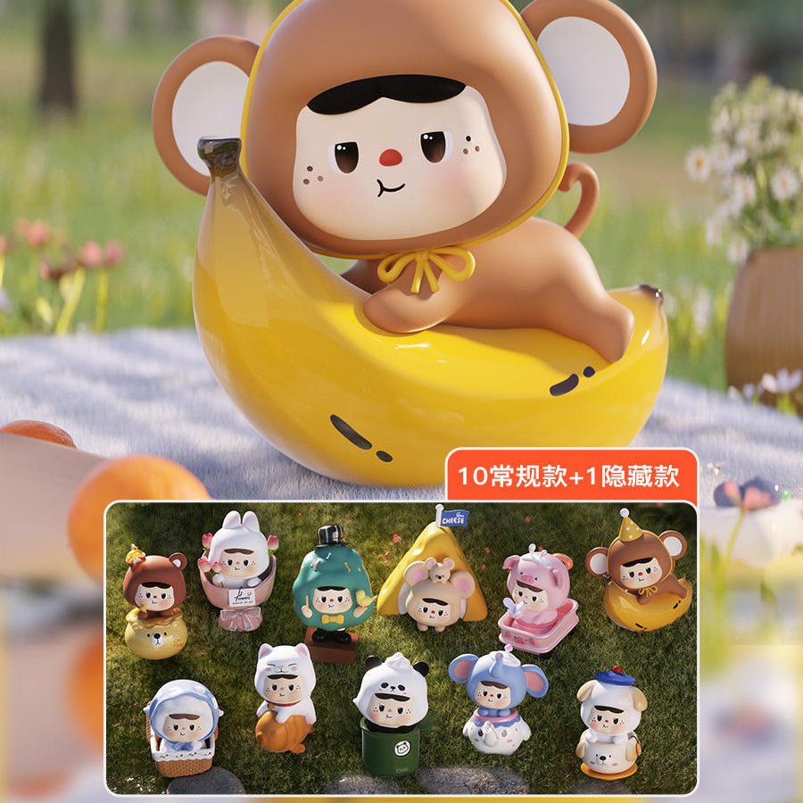 BAOBAO-A Perfectly Full Spring with Baobao Series PVC Figures