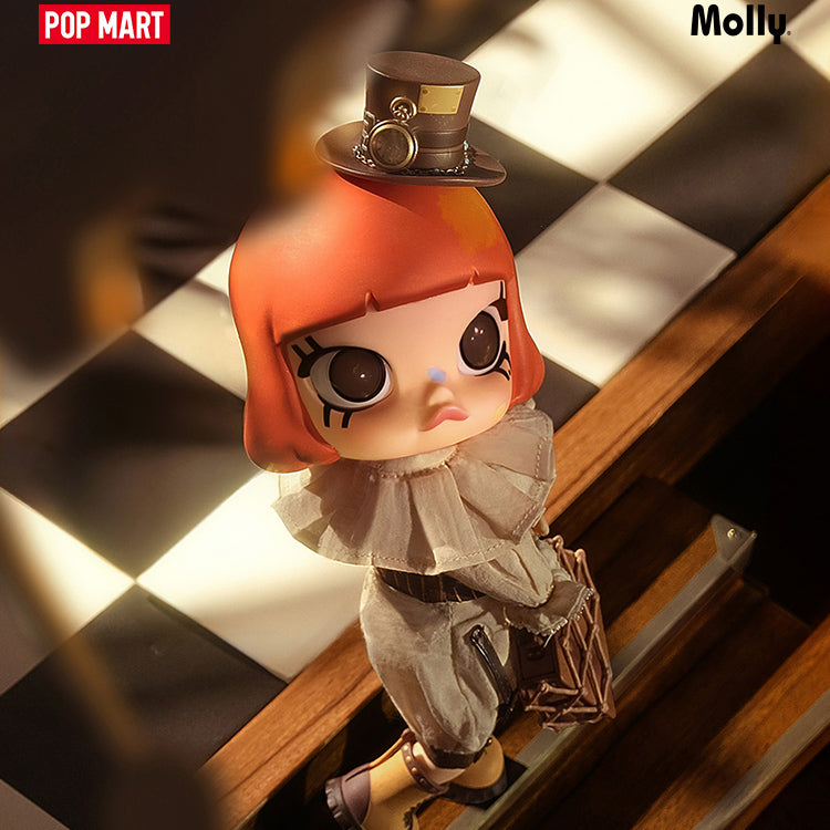 Molly Victoria Little Painter Series Figure