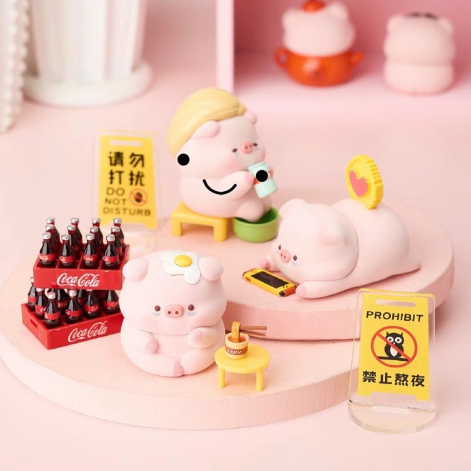 Baoyun Pig Stay Up Late Pig Log Series PVC Figures