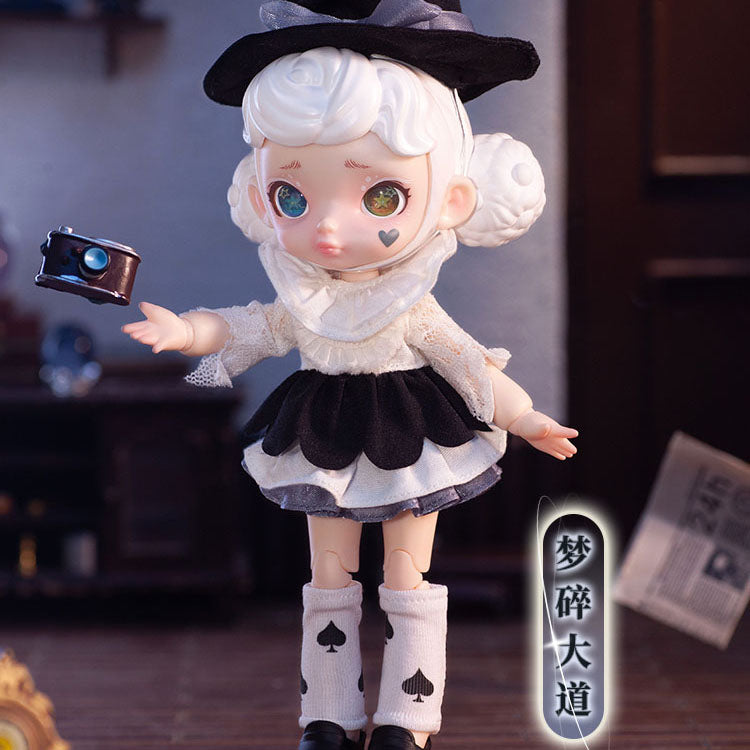 Laura-Black And White Spectrum BJD Series PVC Figures