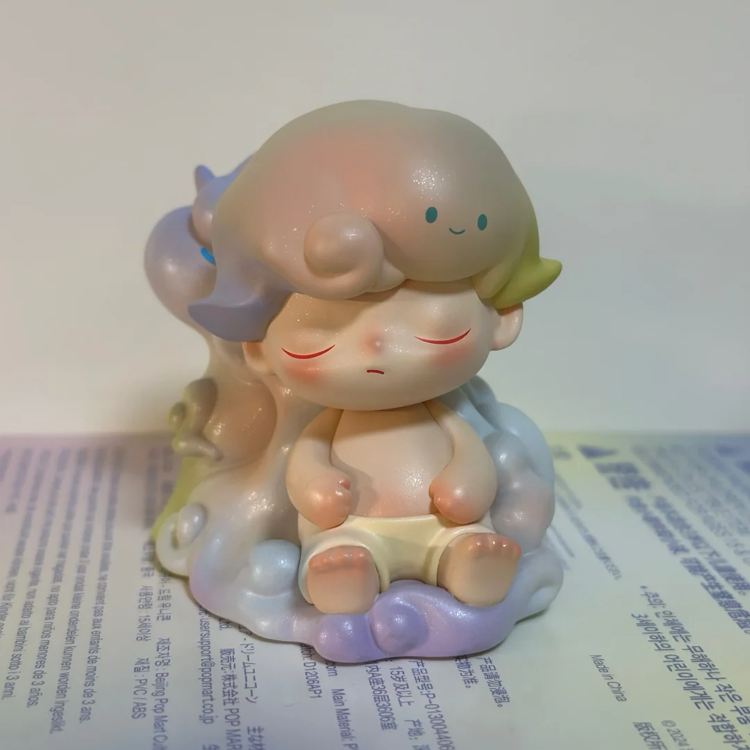 DIMOO WORLD x UNIQLO Collectible Figure - Dream Unicorn